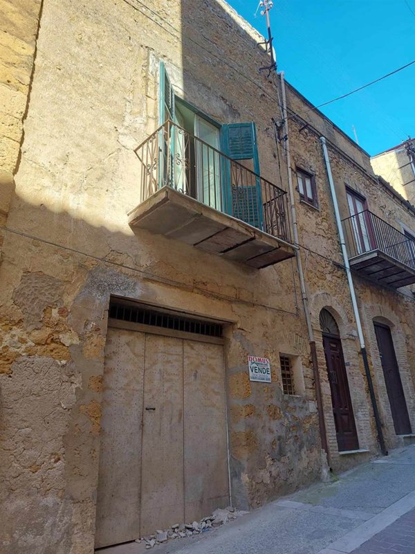 casa indipendente in vendita a Naro