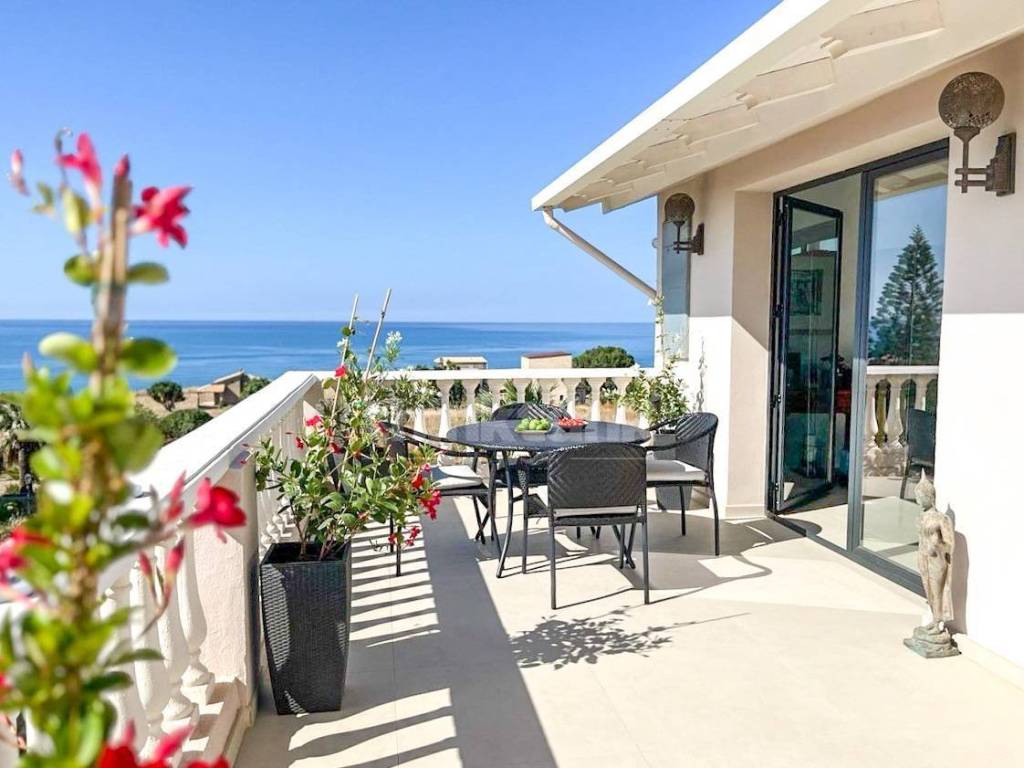 casa indipendente in vendita a Palma di Montechiaro