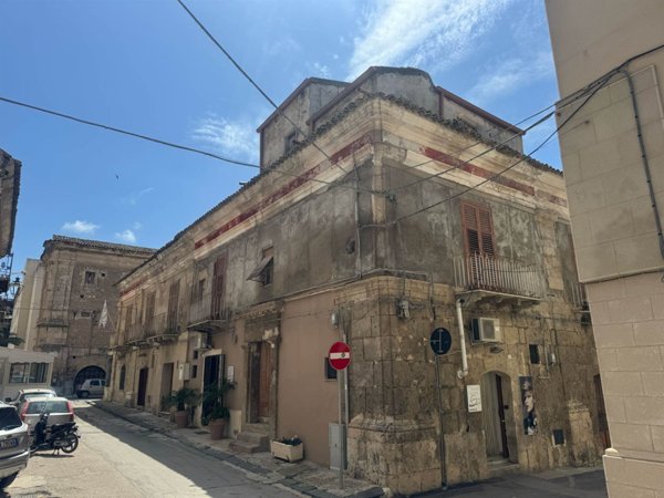 casa indipendente in vendita a Palma di Montechiaro