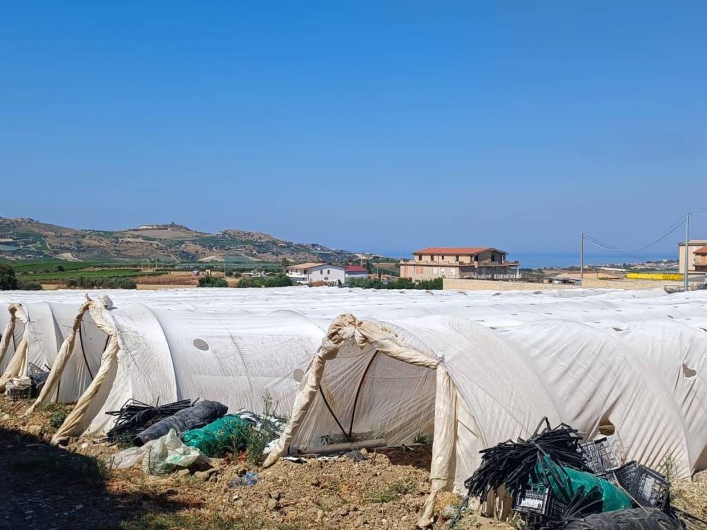 negozio in vendita a Palma di Montechiaro