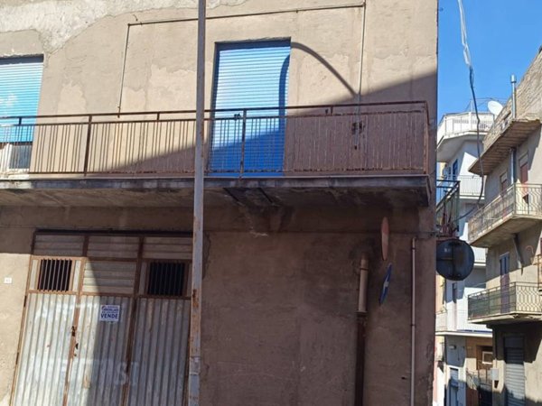 casa indipendente in vendita a Palma di Montechiaro