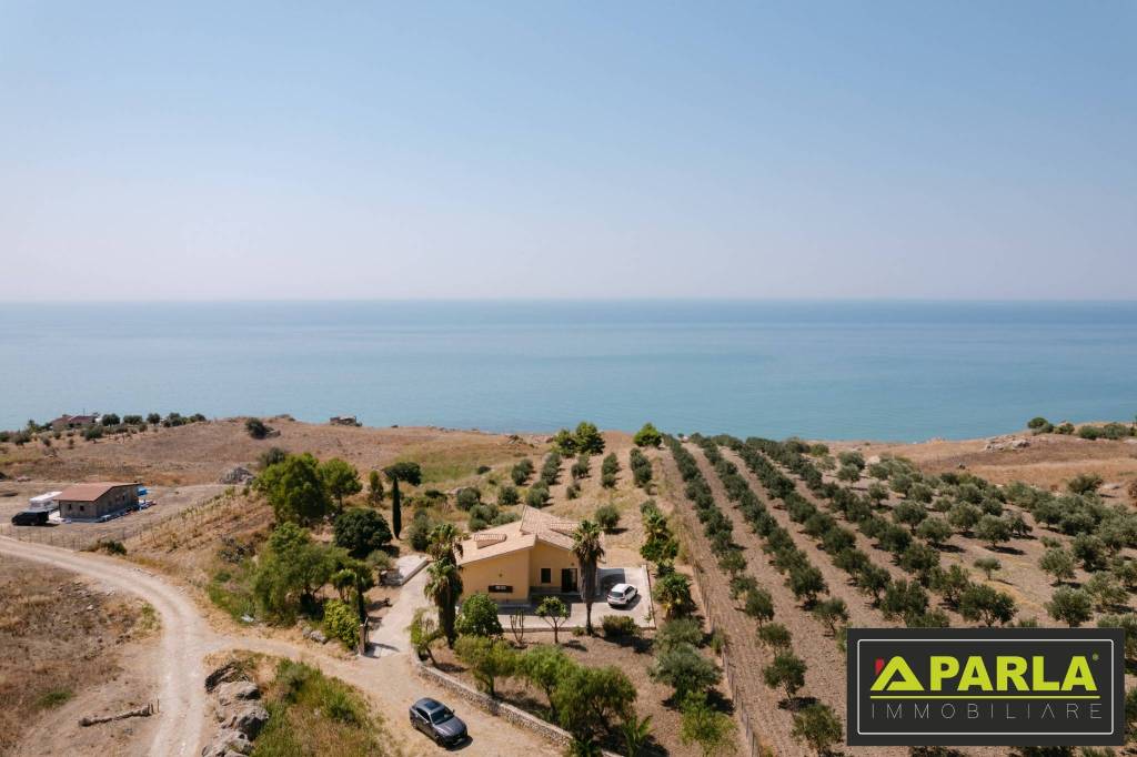 quadrivano in vendita a Palma di Montechiaro