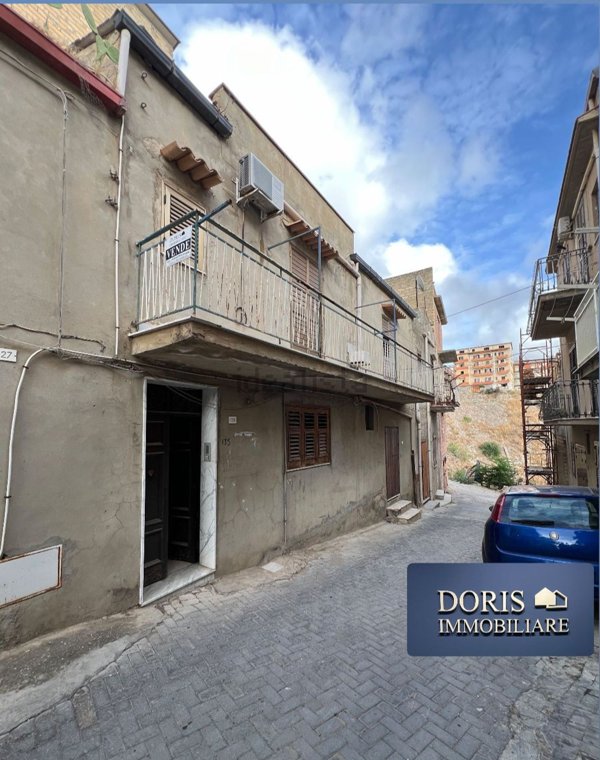 casa indipendente in vendita a Palma di Montechiaro