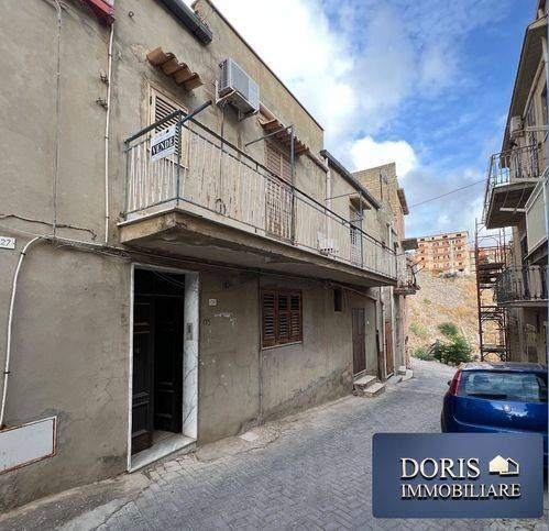 casa indipendente in vendita a Palma di Montechiaro