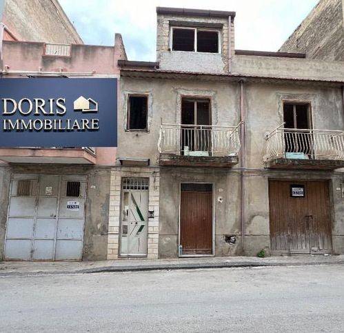 casa indipendente in vendita a Palma di Montechiaro