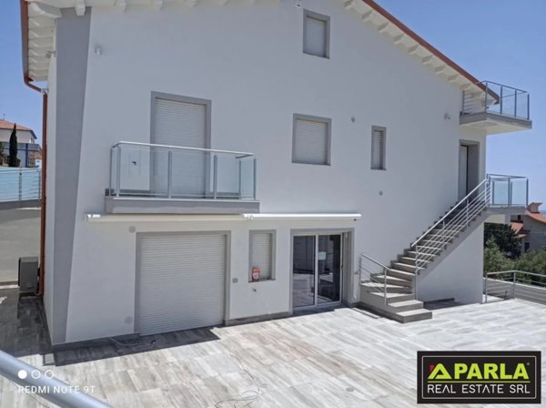 villa in vendita a Palma di Montechiaro in zona Marina di Palma