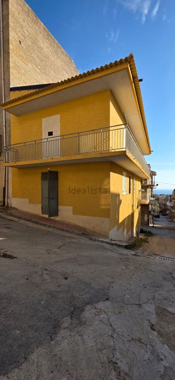 casa indipendente in vendita a Palma di Montechiaro