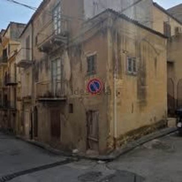 casa indipendente in vendita a Palma di Montechiaro