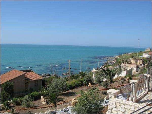 casa indipendente in vendita a Palma di Montechiaro