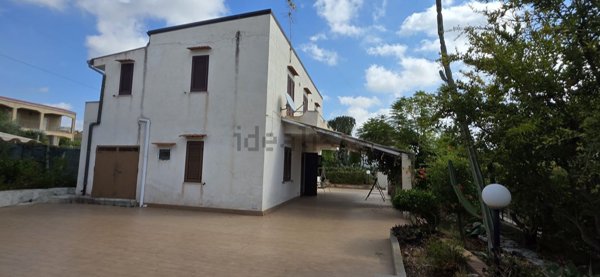 casa indipendente in vendita a Palma di Montechiaro