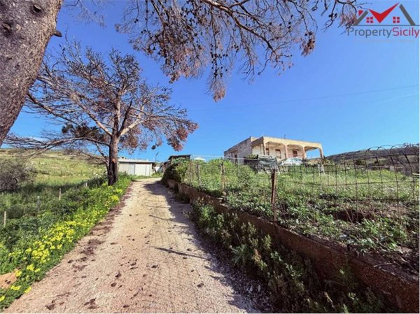 casa indipendente in vendita a Porto Empedocle