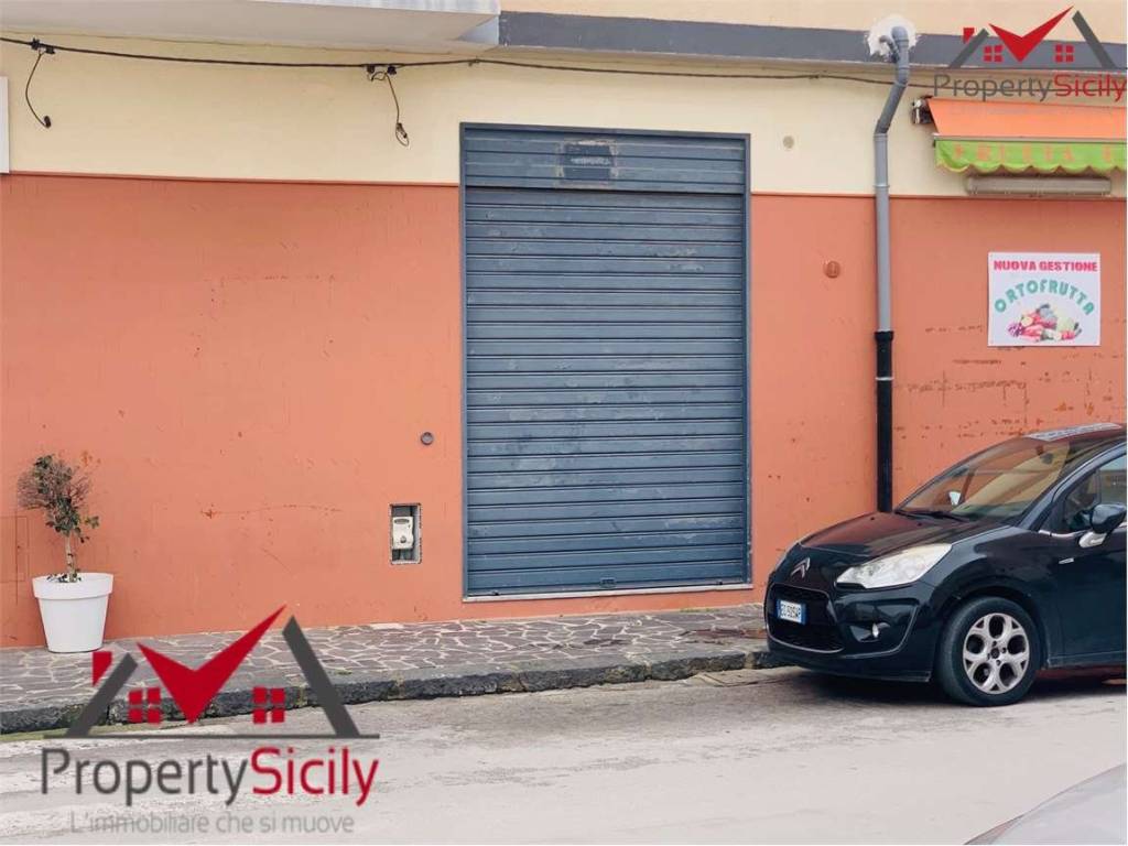 locale commerciale in vendita a Porto Empedocle