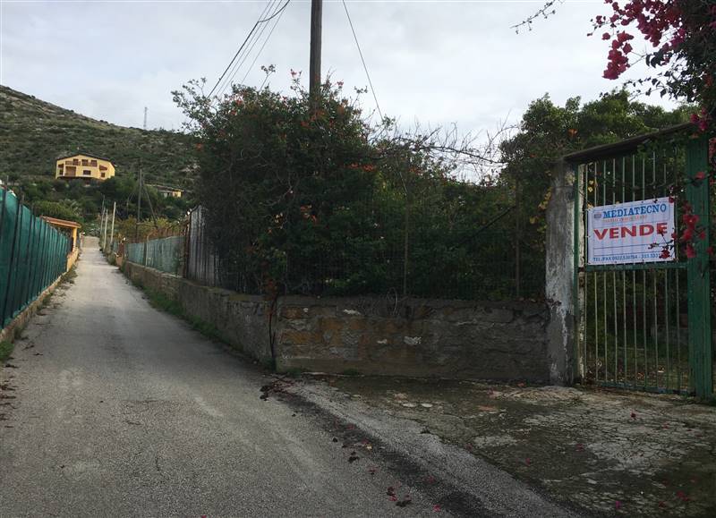 locale di sgombero in vendita a Porto Empedocle