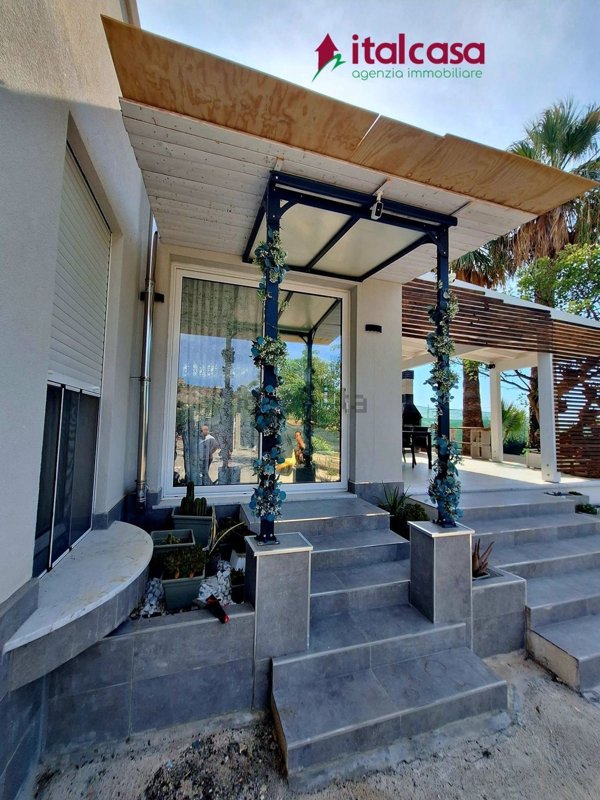 casa indipendente in vendita a Porto Empedocle