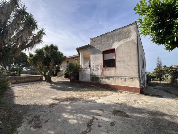 casa indipendente in vendita a Porto Empedocle