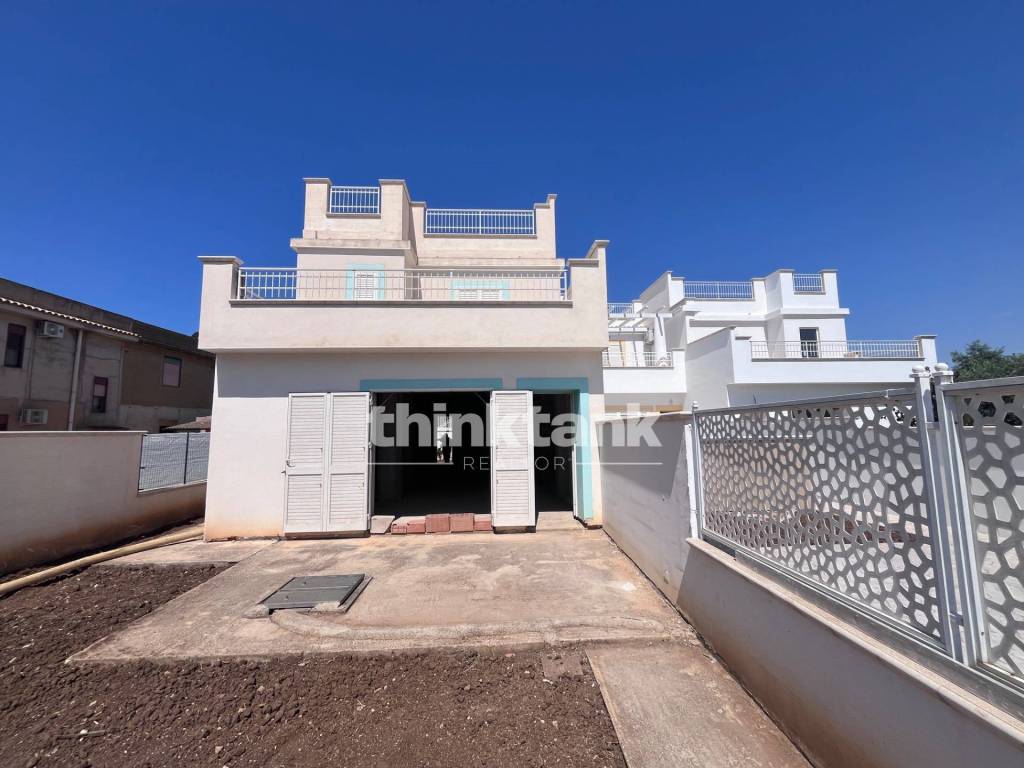 casa indipendente in vendita a Porto Empedocle