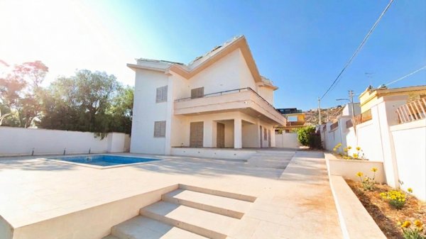 casa indipendente in vendita a Porto Empedocle in zona Caliato
