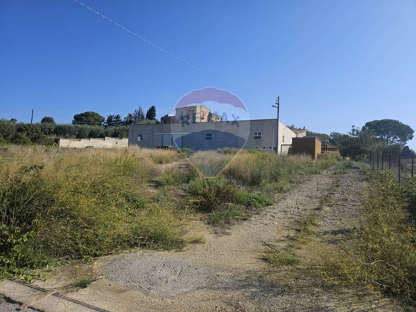 locale commerciale in vendita a Racalmuto