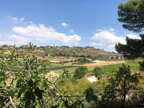 casa semindipendente in vendita a Racalmuto