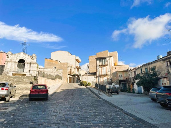 casa indipendente in vendita a Raffadali