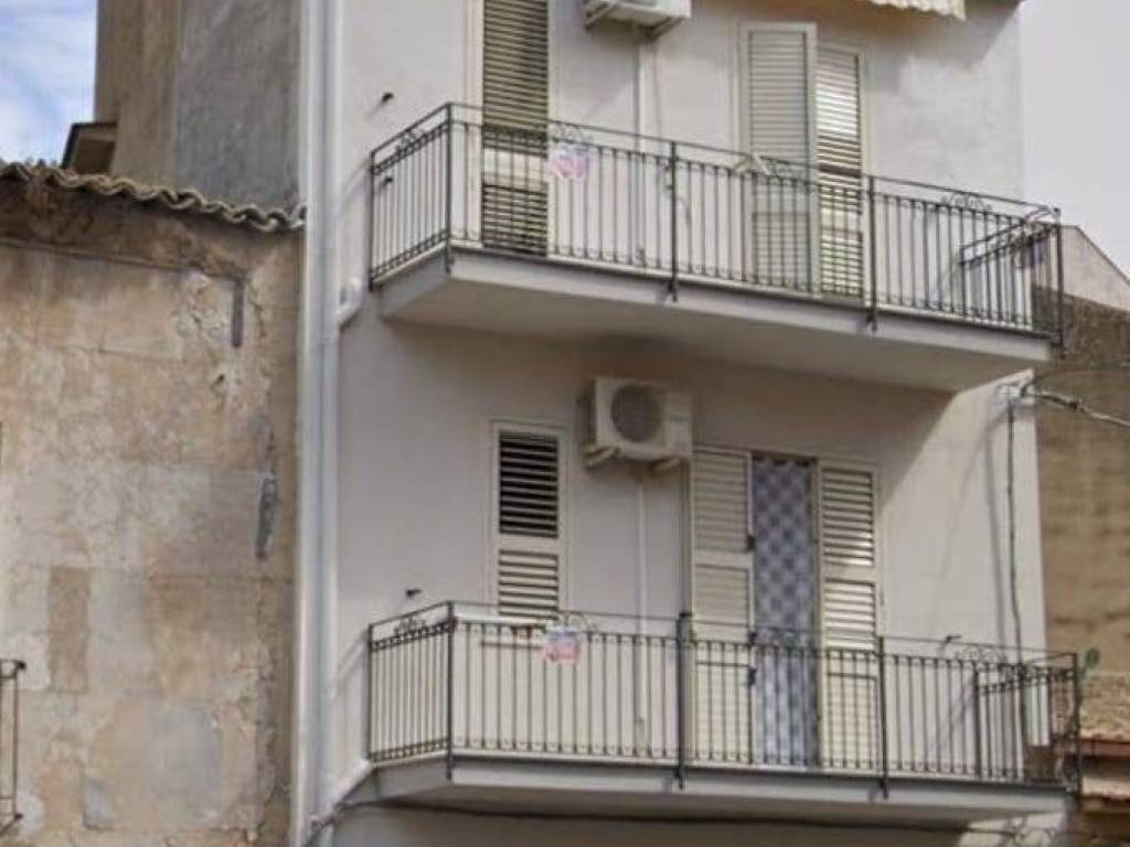 casa indipendente in vendita a Ravanusa
