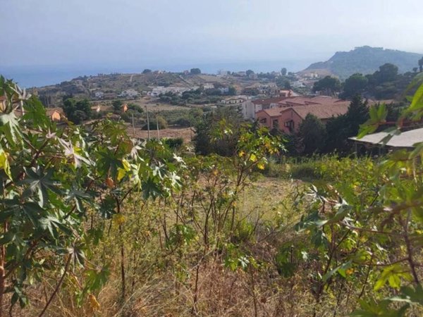terreno in vendita a Realmonte