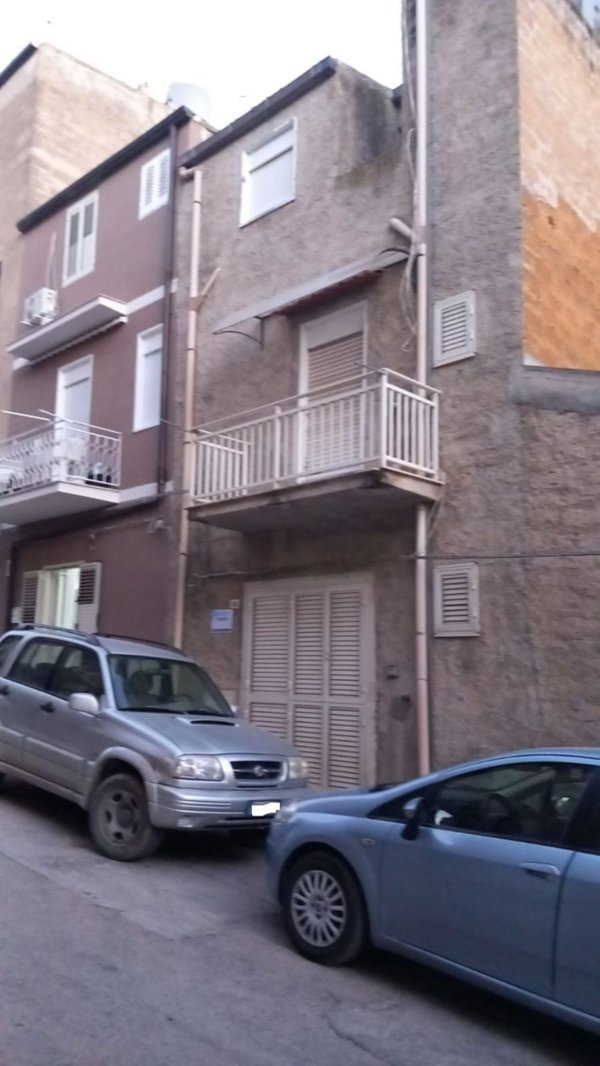 casa indipendente in vendita a Ribera
