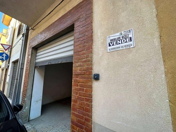 locale di sgombero in vendita a Ribera