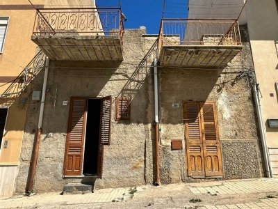casa indipendente in vendita a Ribera