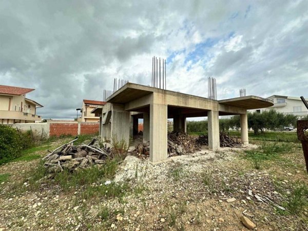 casa indipendente in vendita a Ribera