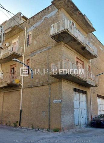 locale commerciale in vendita a Ribera