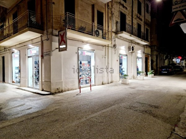 locale commerciale in vendita a Ribera