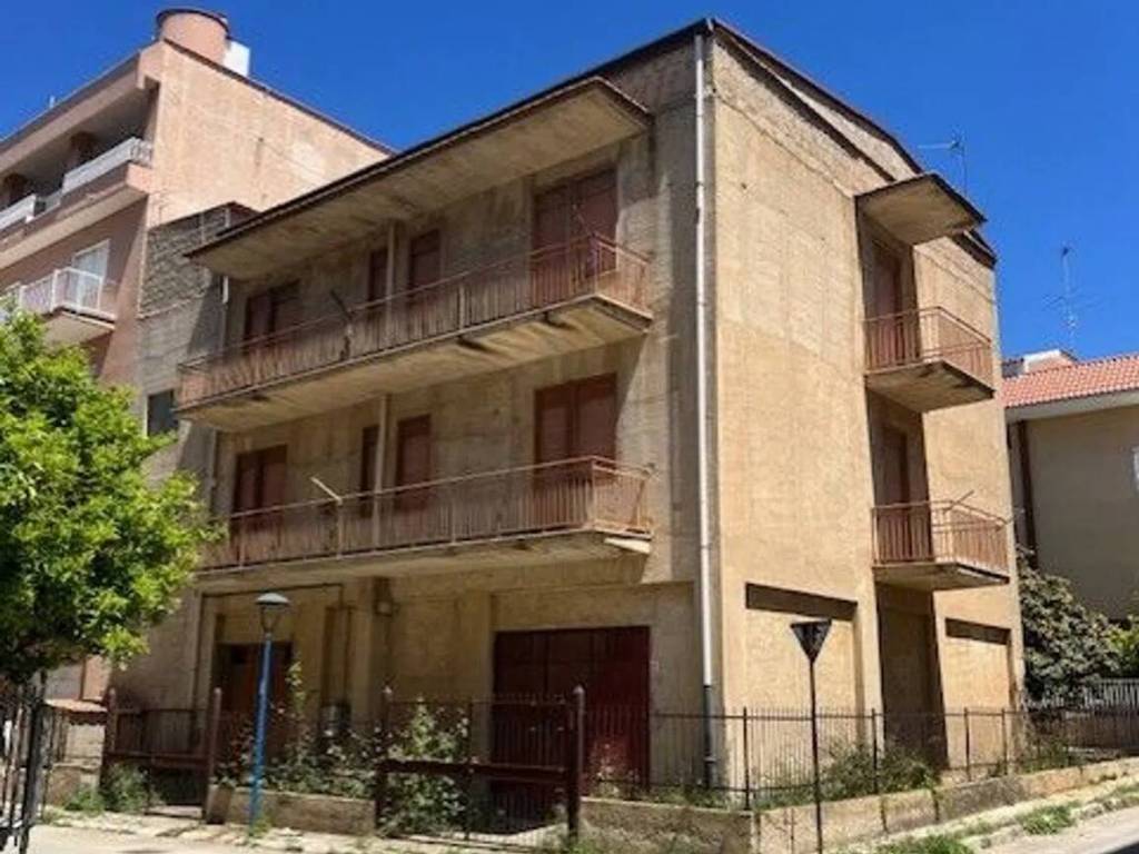 casa indipendente in vendita a Ribera