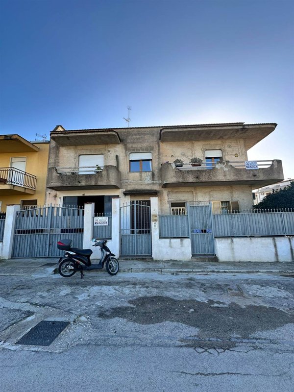 casa indipendente in vendita a Ribera