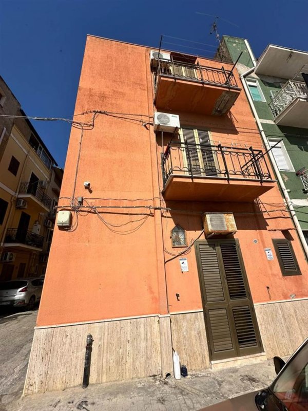 casa indipendente in vendita a Ribera