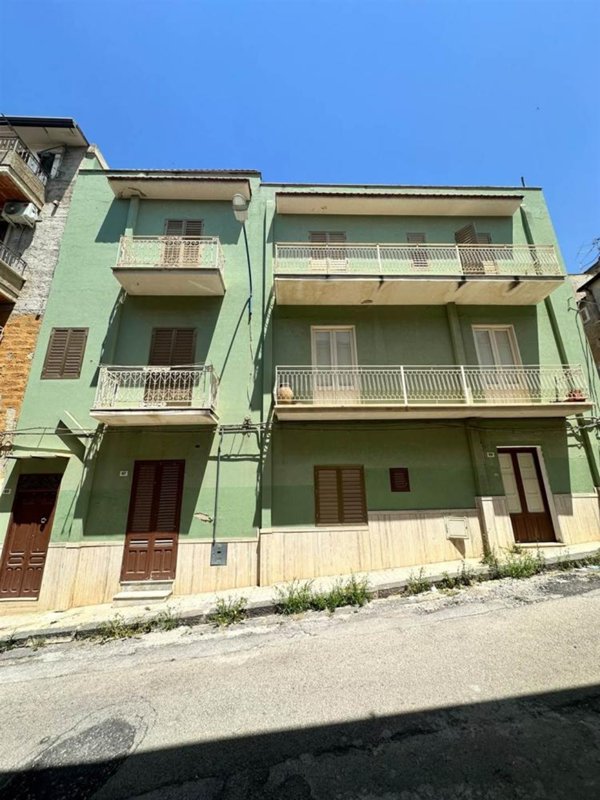 casa indipendente in vendita a Ribera
