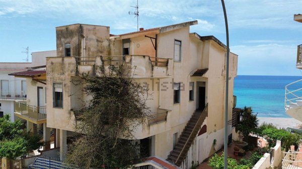 casa semindipendente in vendita a Ribera in zona Secca Grande