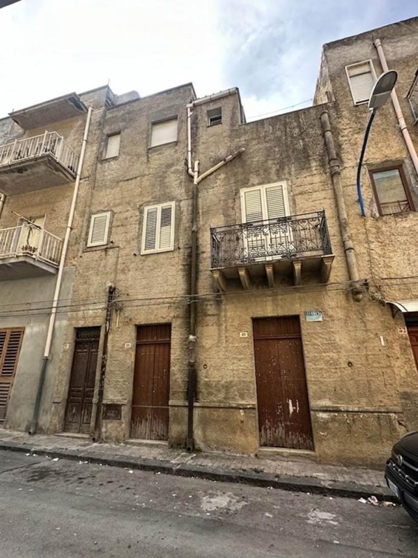 casa indipendente in vendita a Ribera