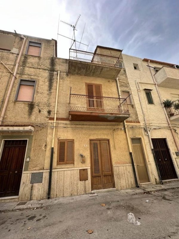 casa indipendente in vendita a Ribera