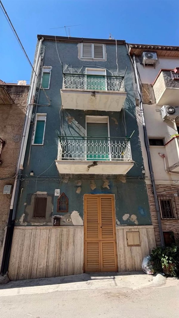 casa indipendente in vendita a Ribera