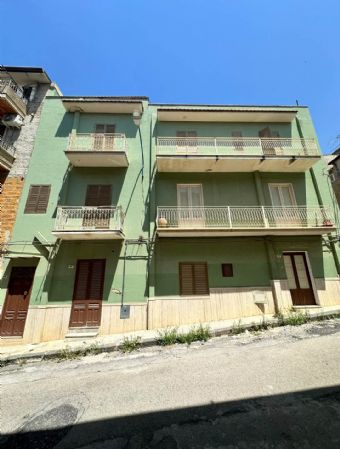 casa indipendente in vendita a Ribera