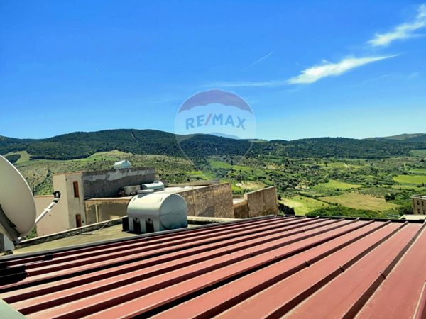 casa indipendente in vendita a Sambuca di Sicilia