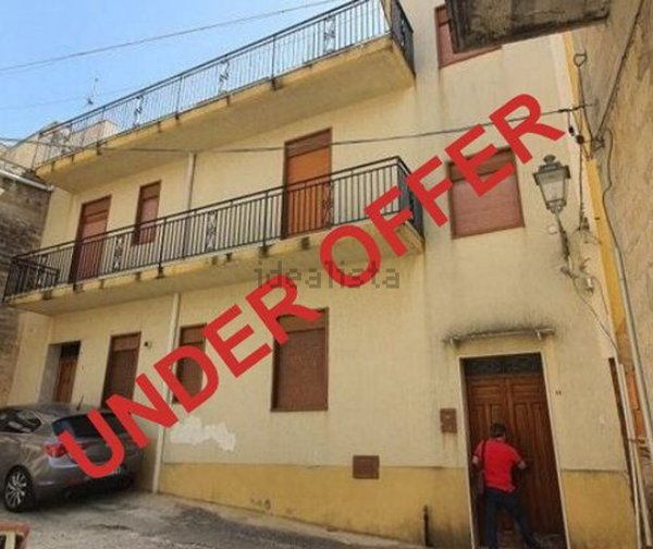 casa indipendente in vendita a Sambuca di Sicilia
