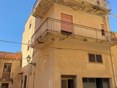 casa indipendente in vendita a Sambuca di Sicilia