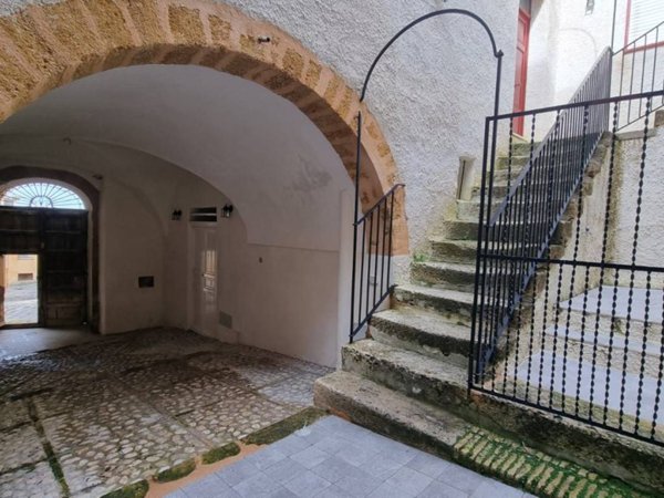 casa indipendente in vendita a Sambuca di Sicilia