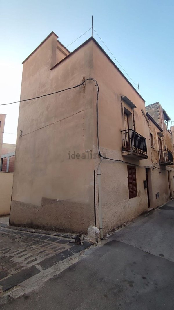 casa indipendente in vendita a Sambuca di Sicilia