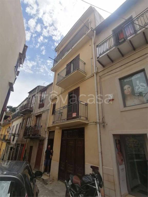 casa indipendente in vendita a San Giovanni Gemini