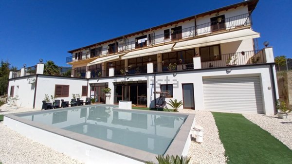 casa indipendente in vendita a San Giovanni Gemini