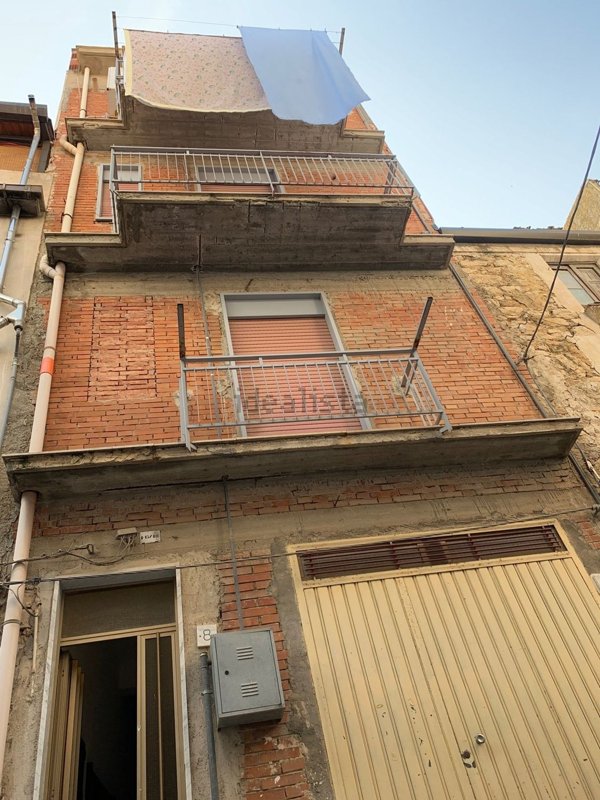 casa indipendente in vendita a San Giovanni Gemini