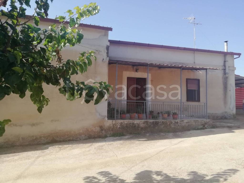 casa indipendente in vendita a Santa Margherita di Belice